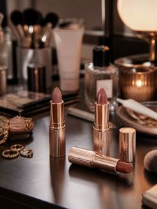 ��� ����� W7 HOLLYWOOD TRIPLE POUT