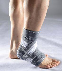  LIVEUP ANKLE SUPPORT WITH PRESSURE LS5674