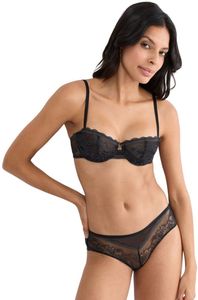 ������� TRIUMPH COMFORT ALLURE WH �����