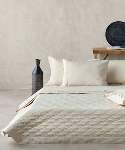  CORALINE   3    IVORY (230X250 CM)