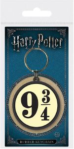 PYRAMID HARRY POTTER - 9 AND THREE QUARTERS RUBBER KEYCHAIN (RK38475C)